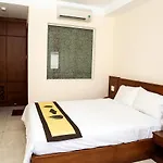 Tu Phuong Hotel